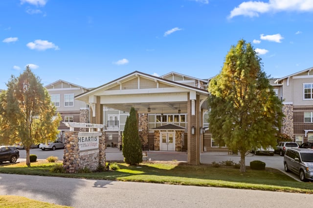 Heartis-Peoria-046 photos heroand videos hero